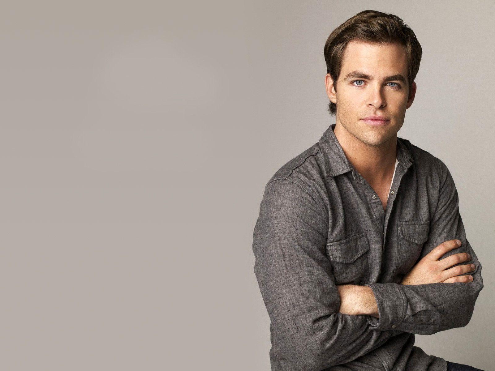 Chris Pine Wallpapers