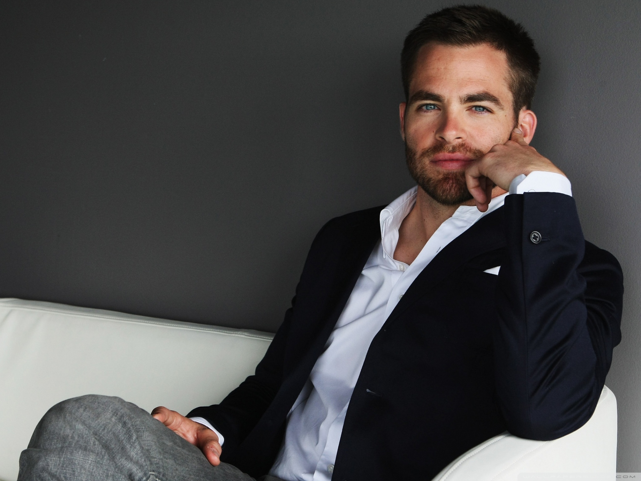 Chris Pine Latest Wallpapers