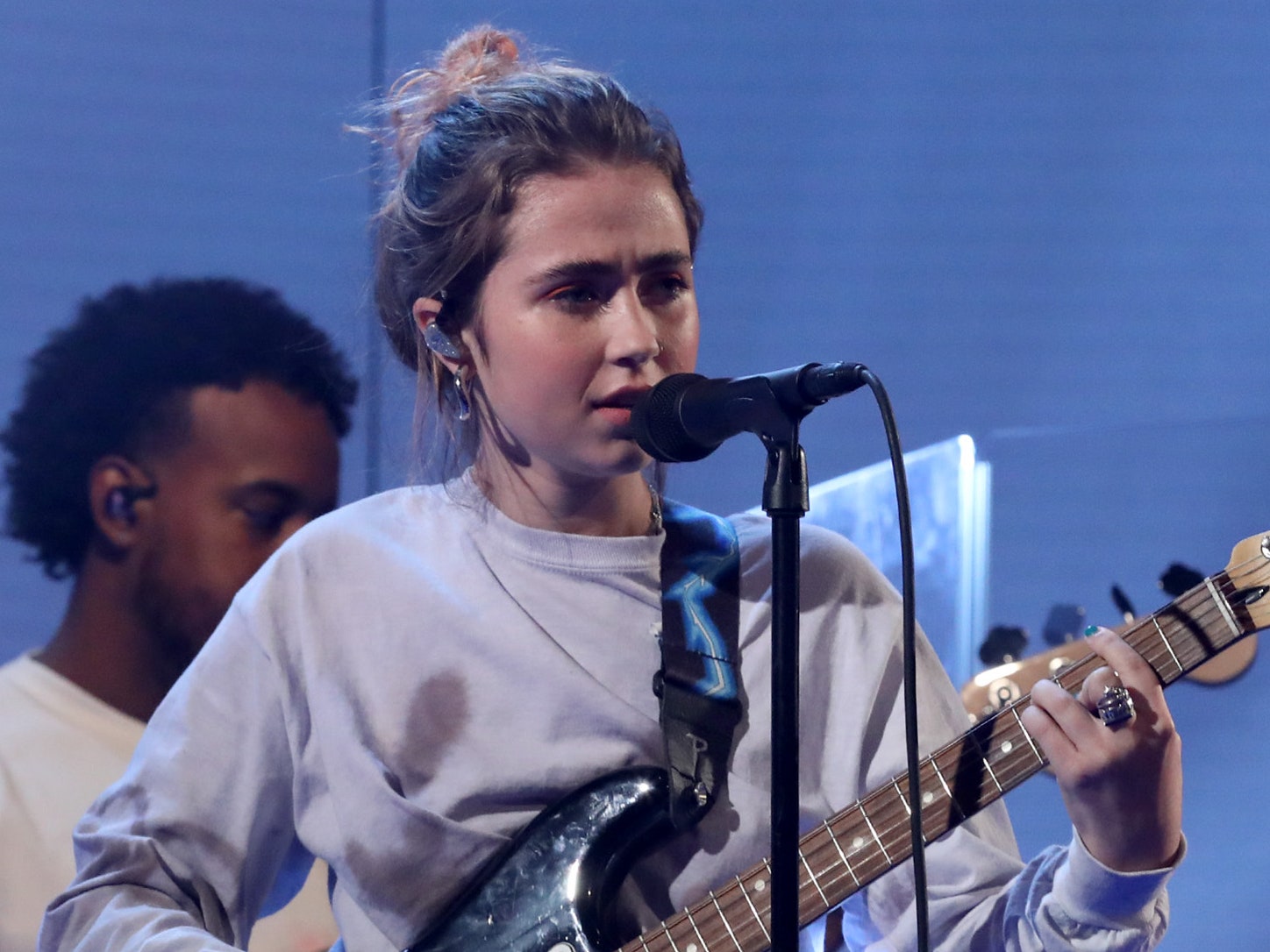 Clairo Singer Wallpapers