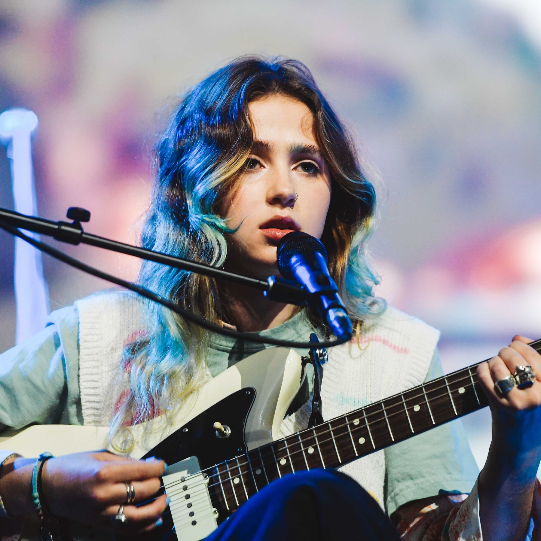 Clairo Singer Wallpapers