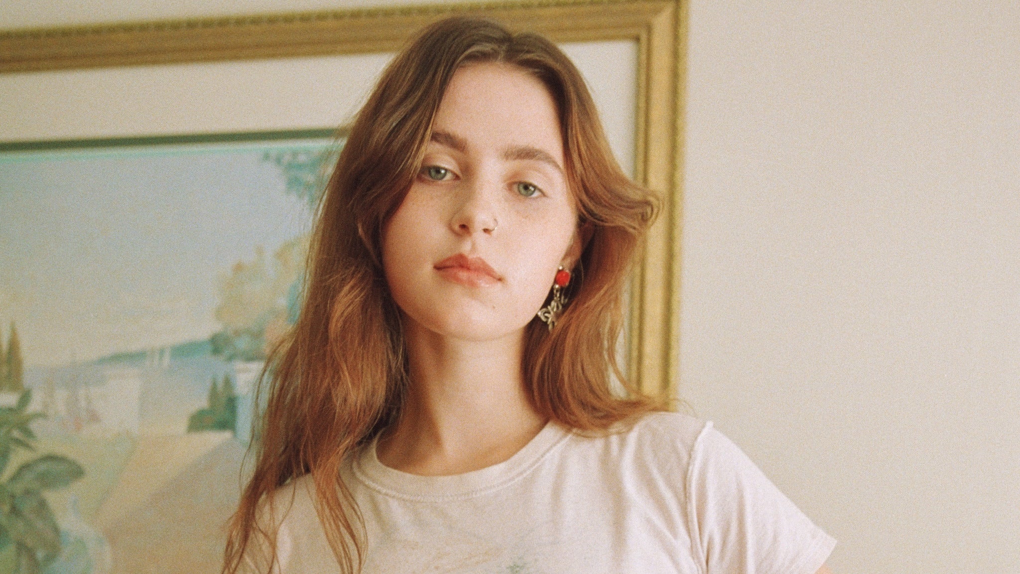 Clairo Singer 2021 Wallpapers