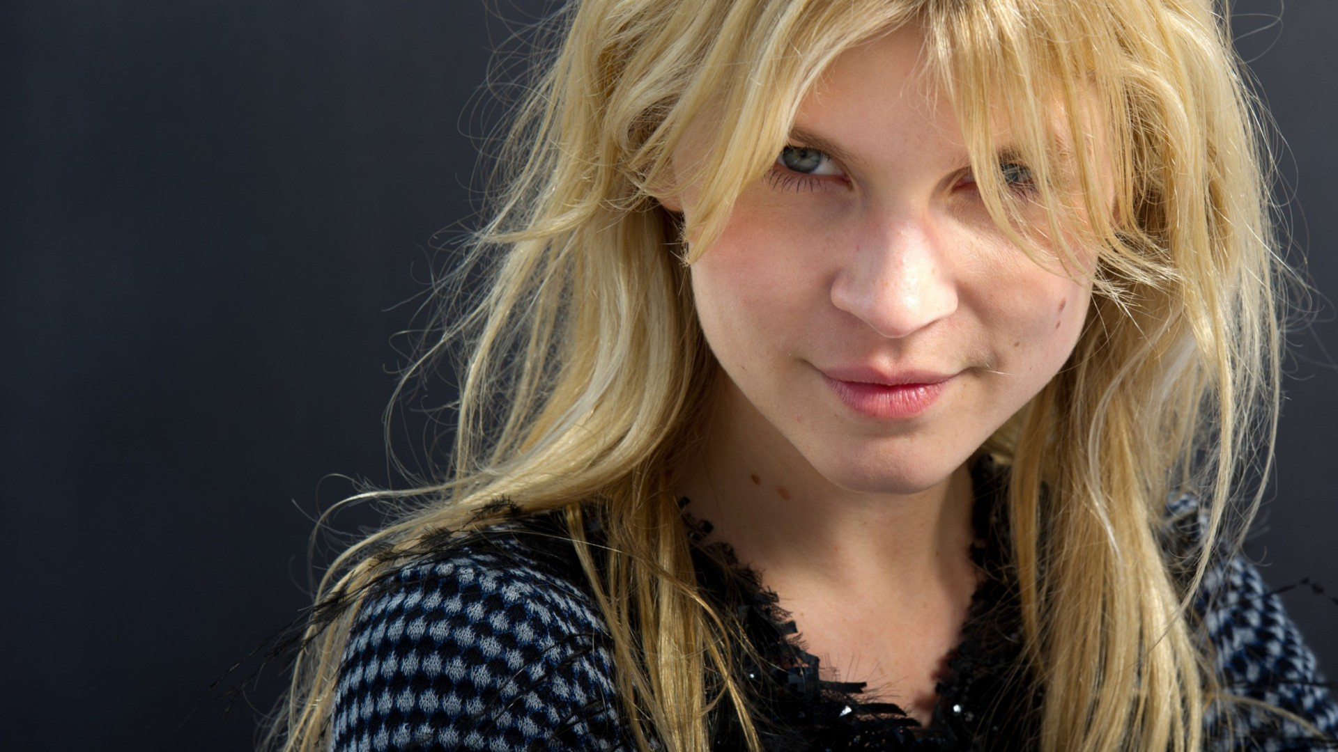 Clemence Poesy Wallpapers