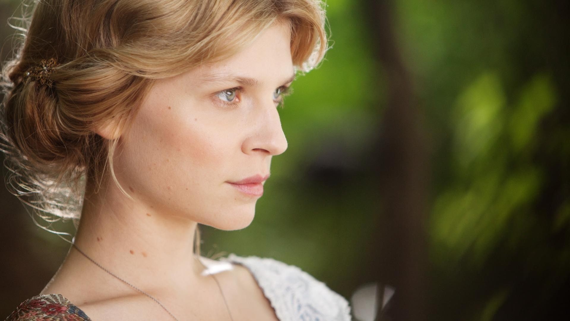 Clemence Poesy Wallpapers