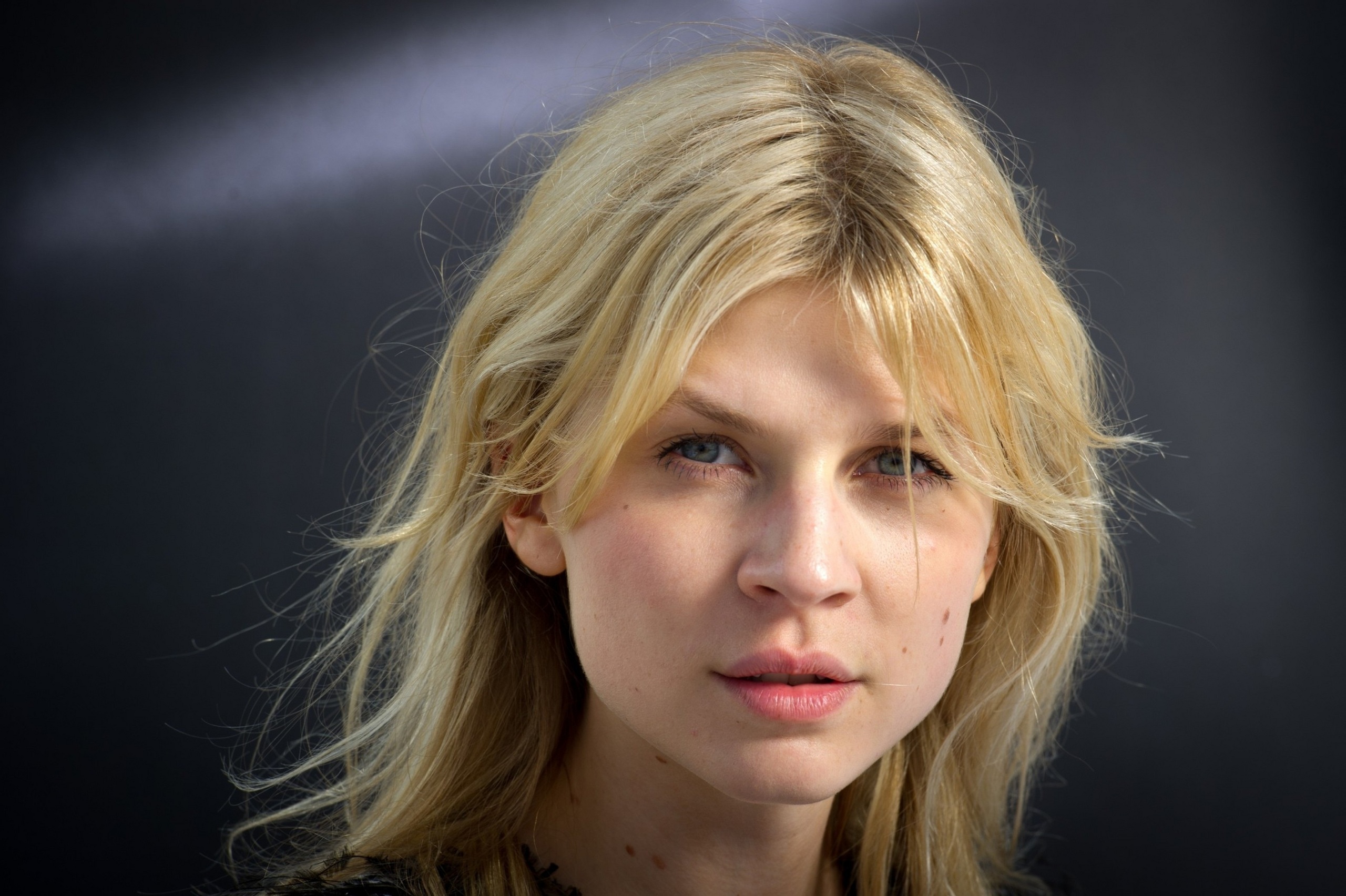 Clemence Poesy Wallpapers