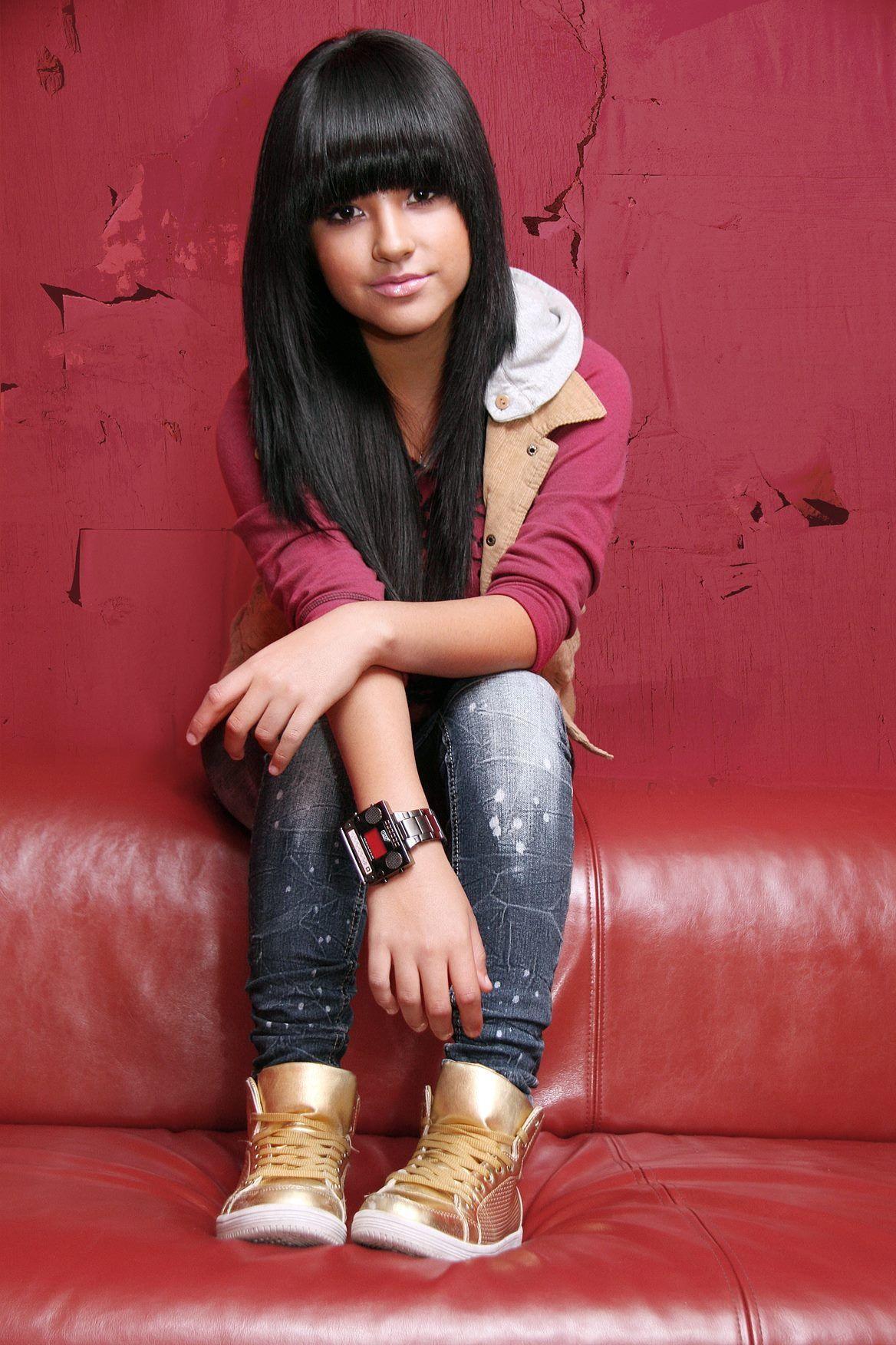 Cute Becky G 2020 Wallpapers