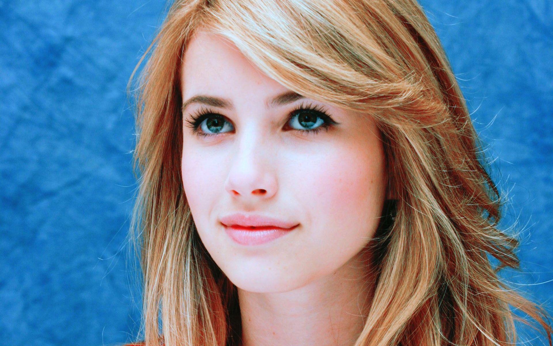 Cute Emma Roberts Wallpapers