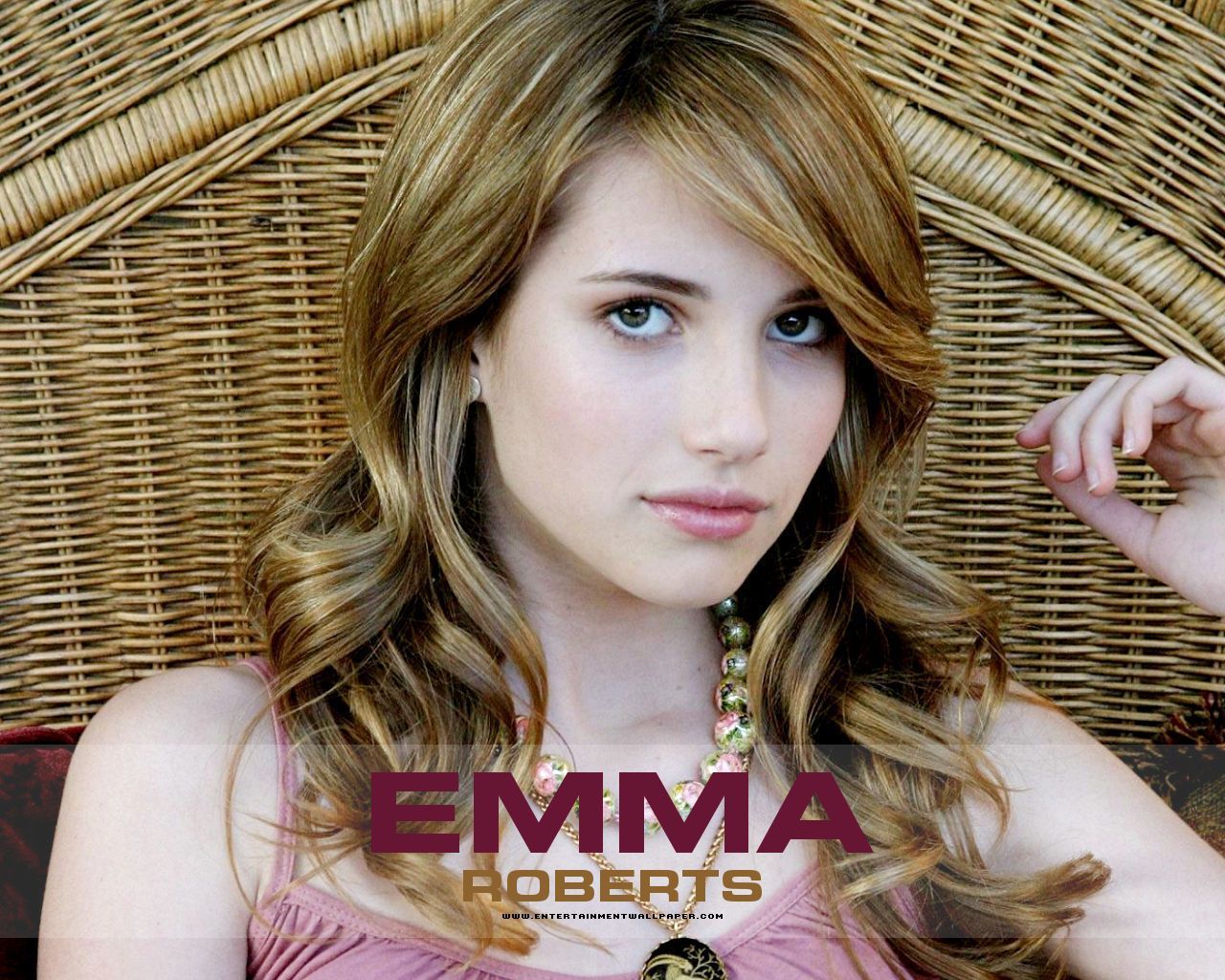 Cute Emma Roberts Wallpapers