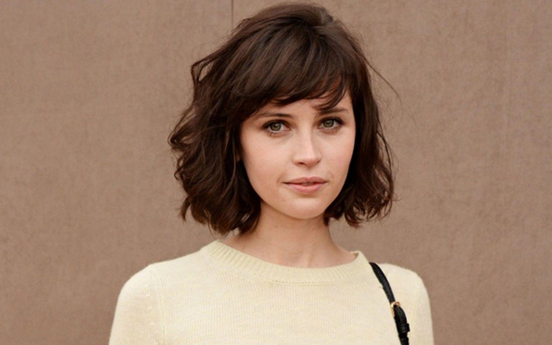 Cute Felicity Jones Wallpapers