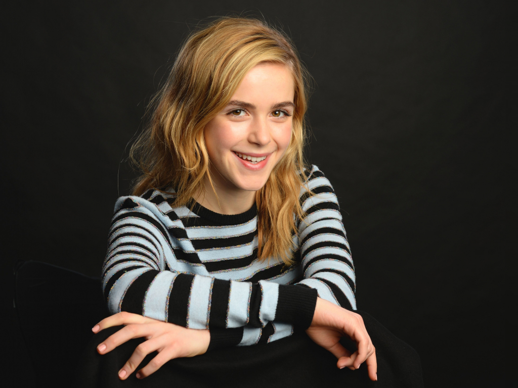 Cute Kiernan Shipka Actress Photoshoot Wallpapers