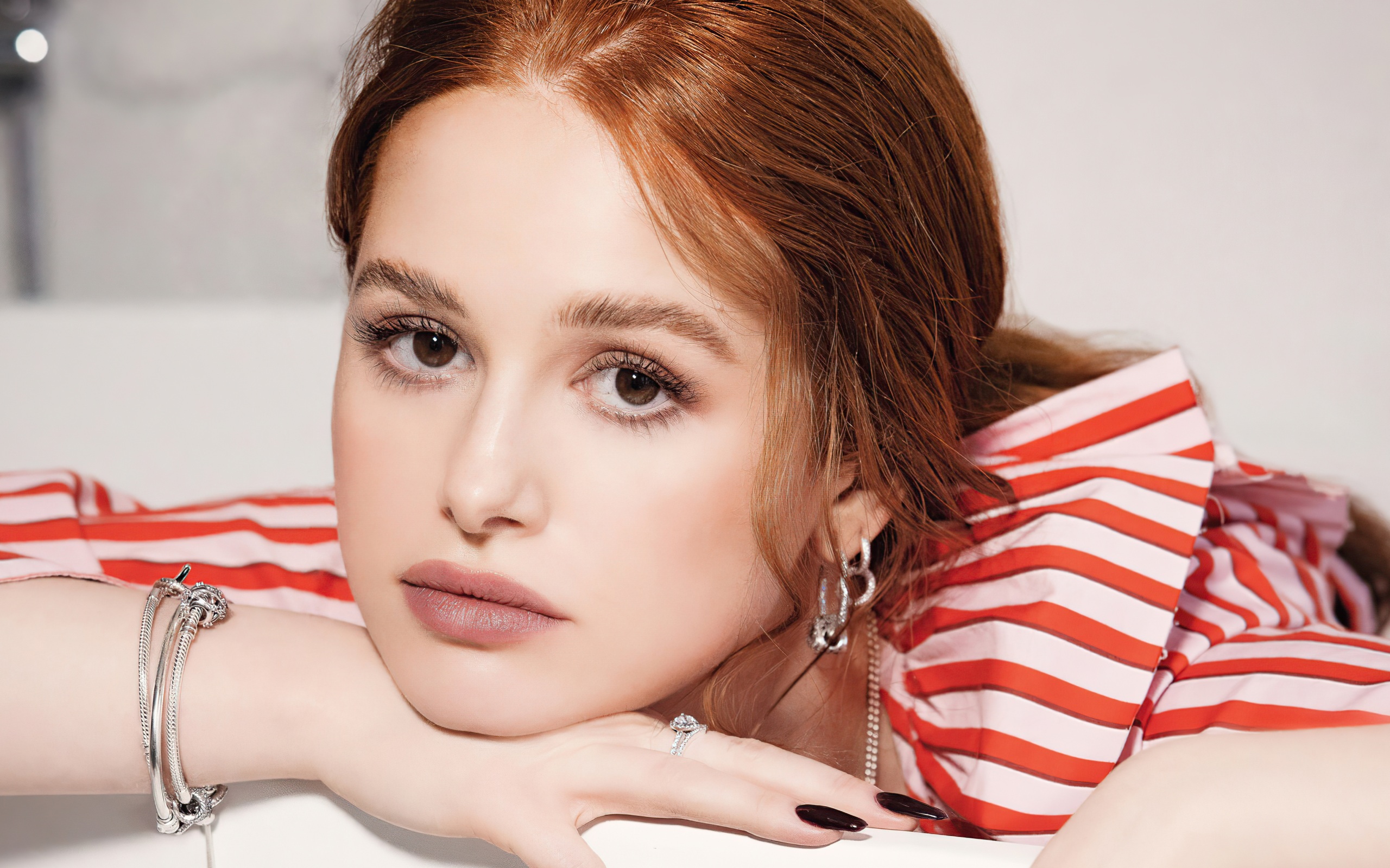 Cute Madelaine Petsch 2018 Wallpapers