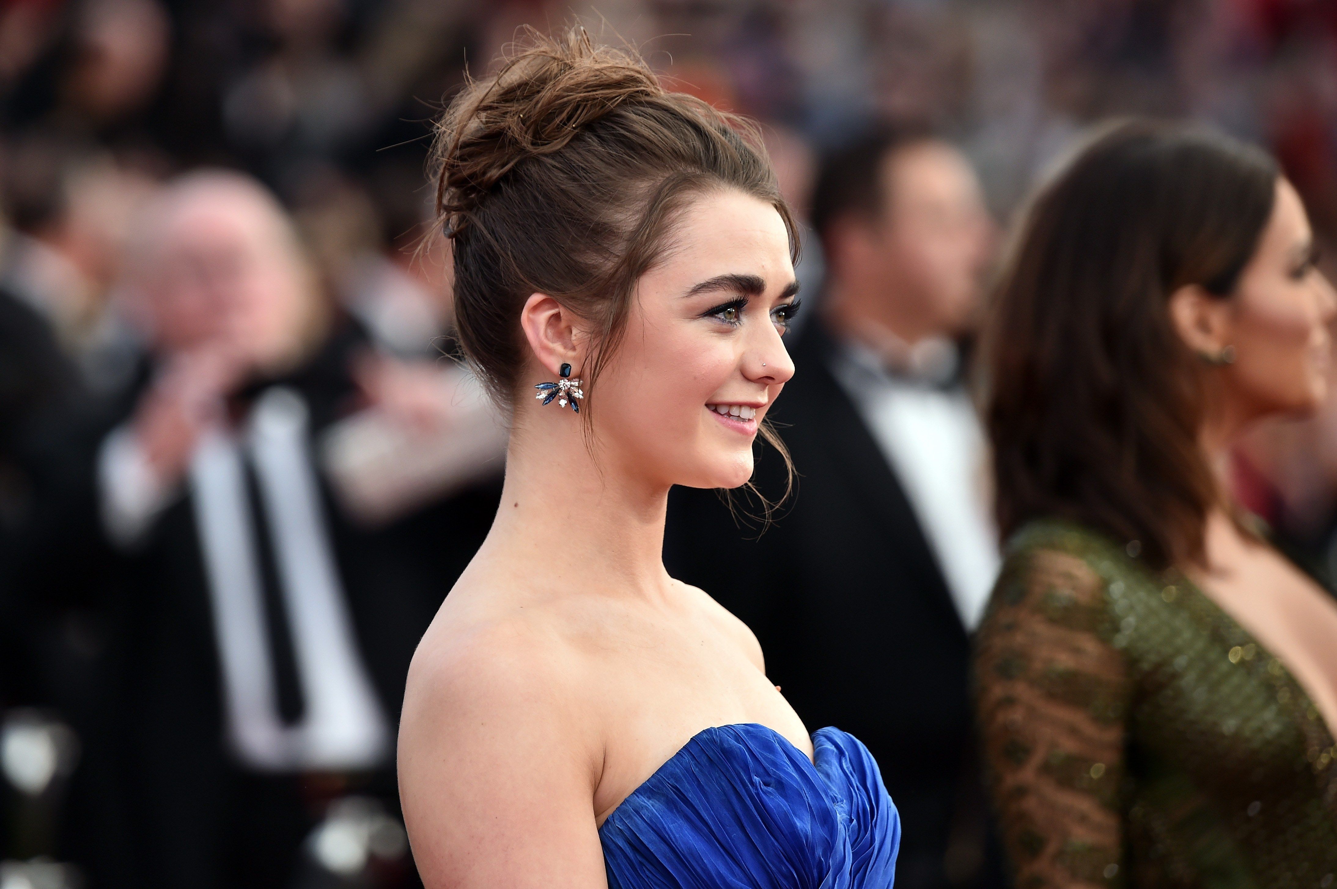 Cute Maisie Williams Wallpapers