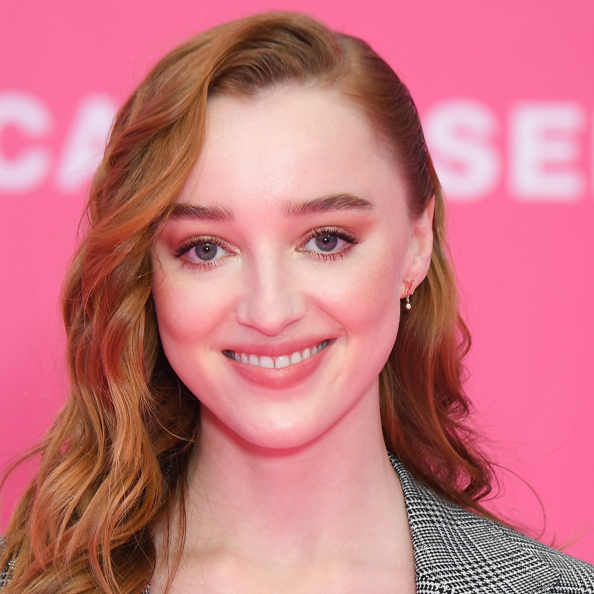 Cute Phoebe Dynevor 2021 Wallpapers