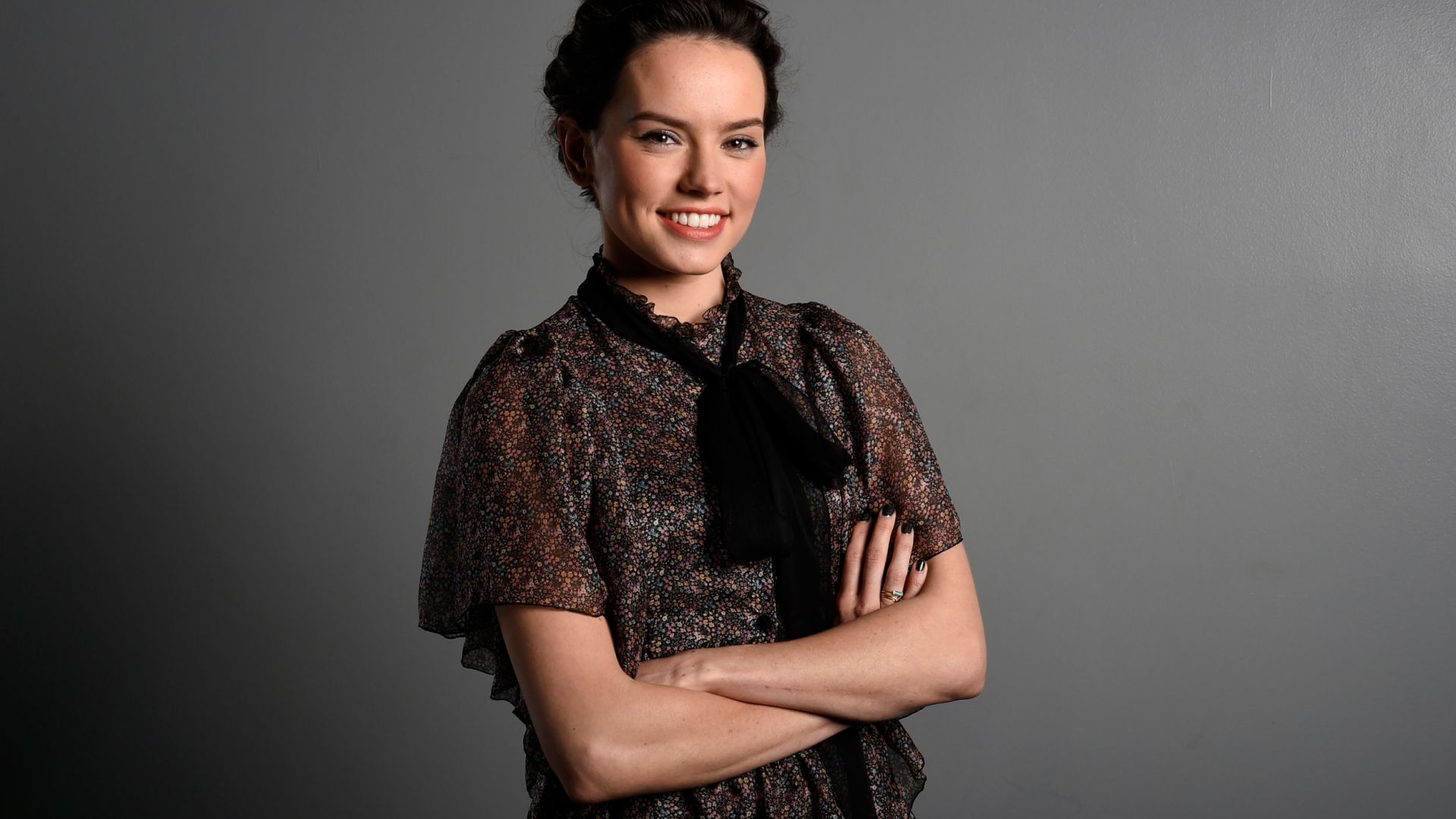 Daisy Ridley Smile Wallpapers