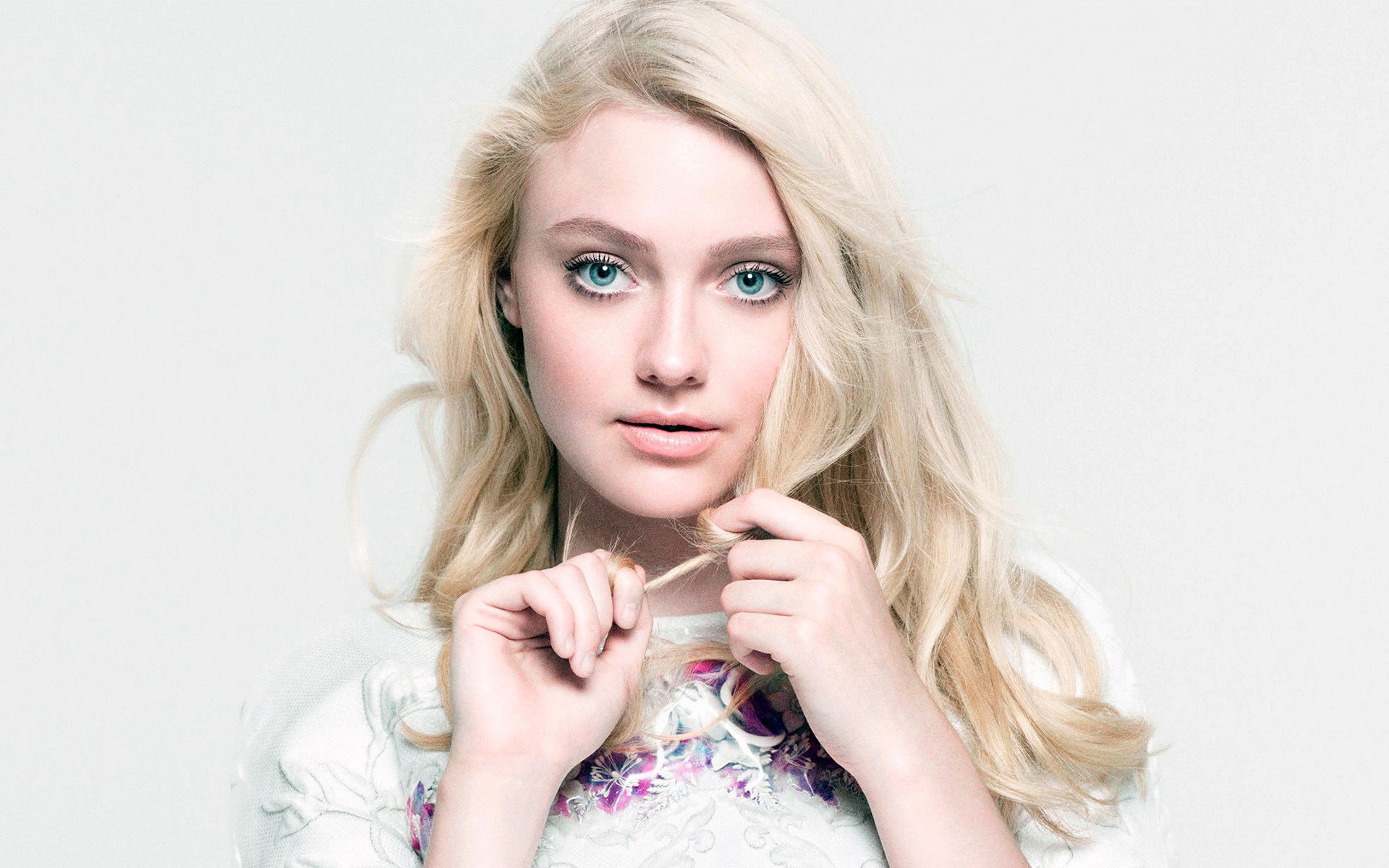 Dakota Fanning Wallpapers