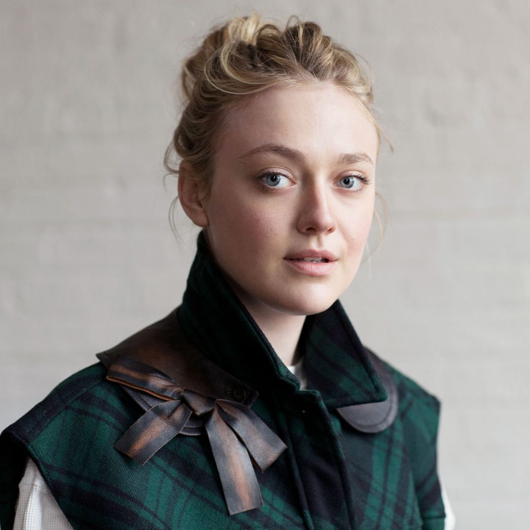 Dakota Fanning Vogue Photoshoot 2018 Wallpapers