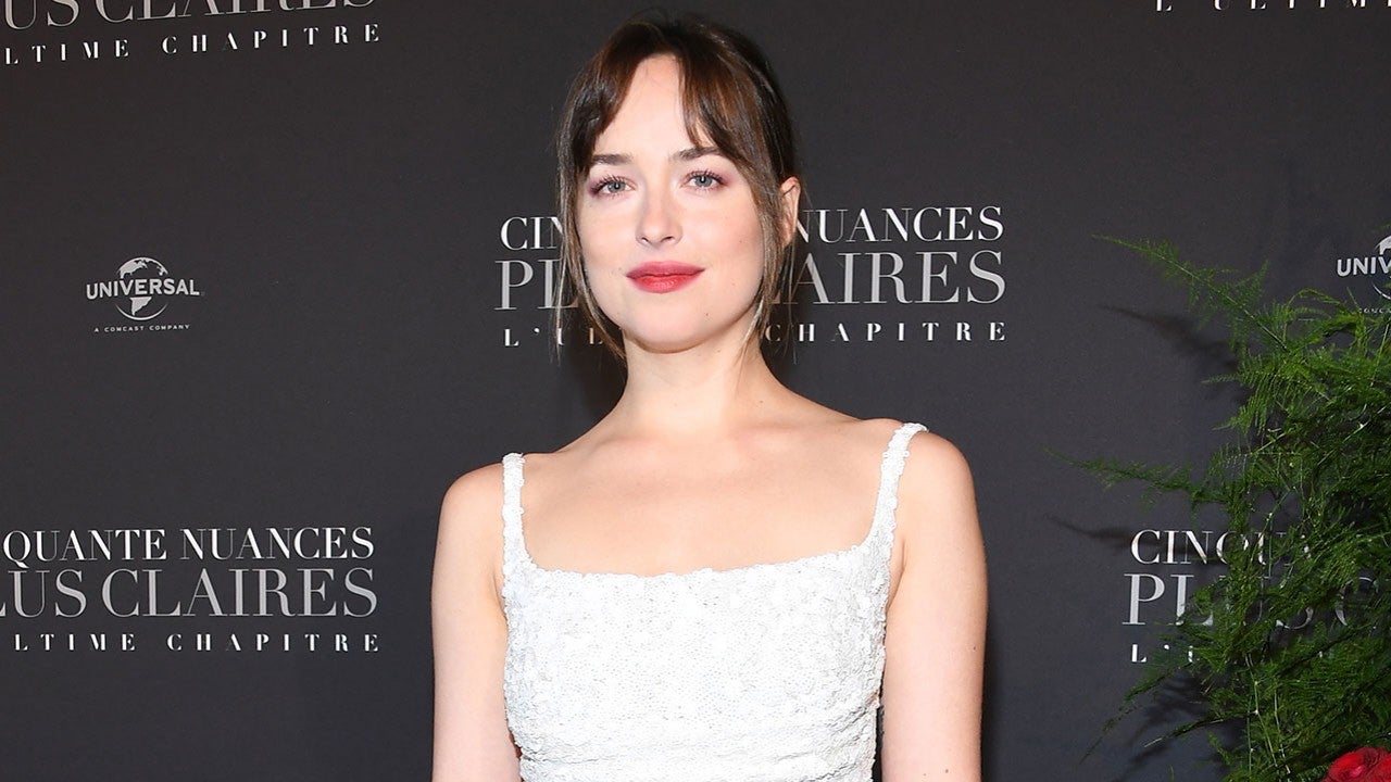 Dakota Johnson Hot Fifty Shades Actress Wallpapers