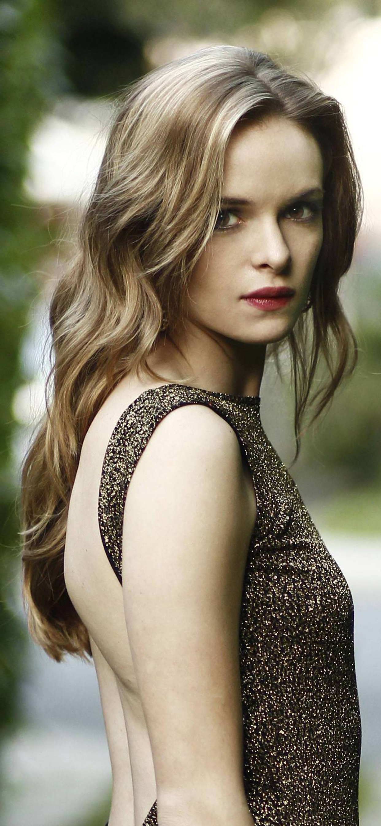 Danielle Panabaker Wallpapers