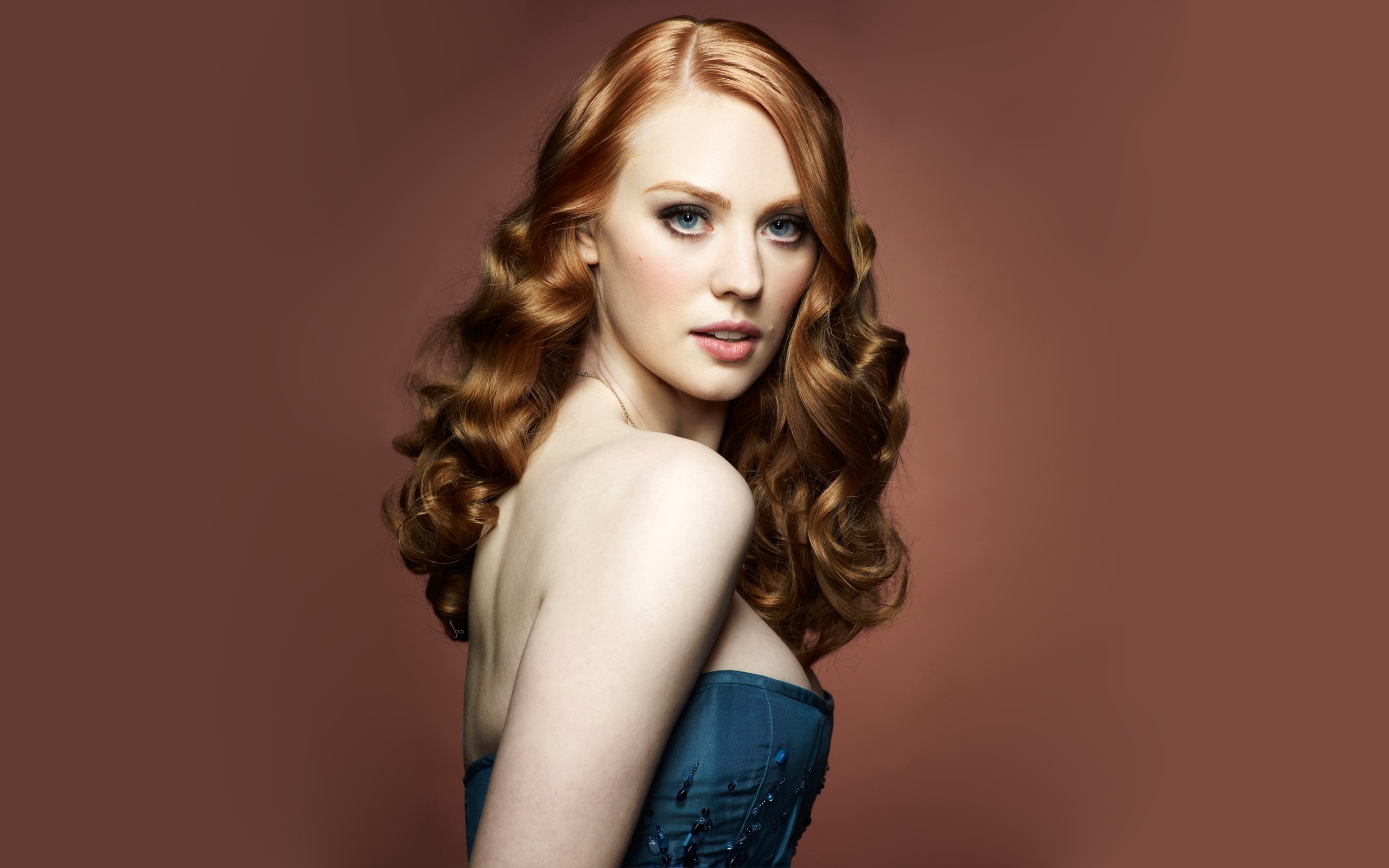 Deborah Ann Woll Wallpapers