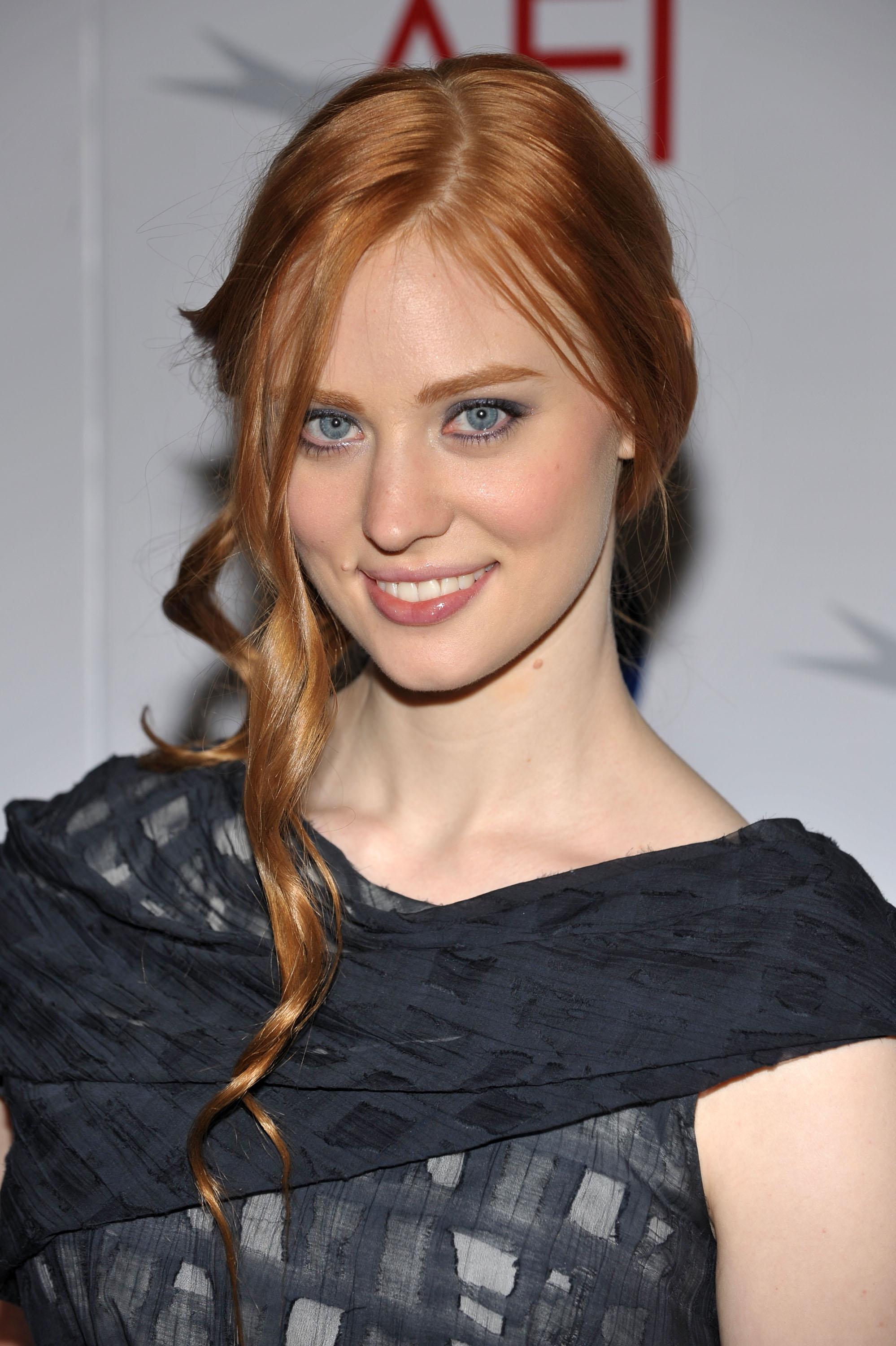 Deborah Ann Woll Wallpapers