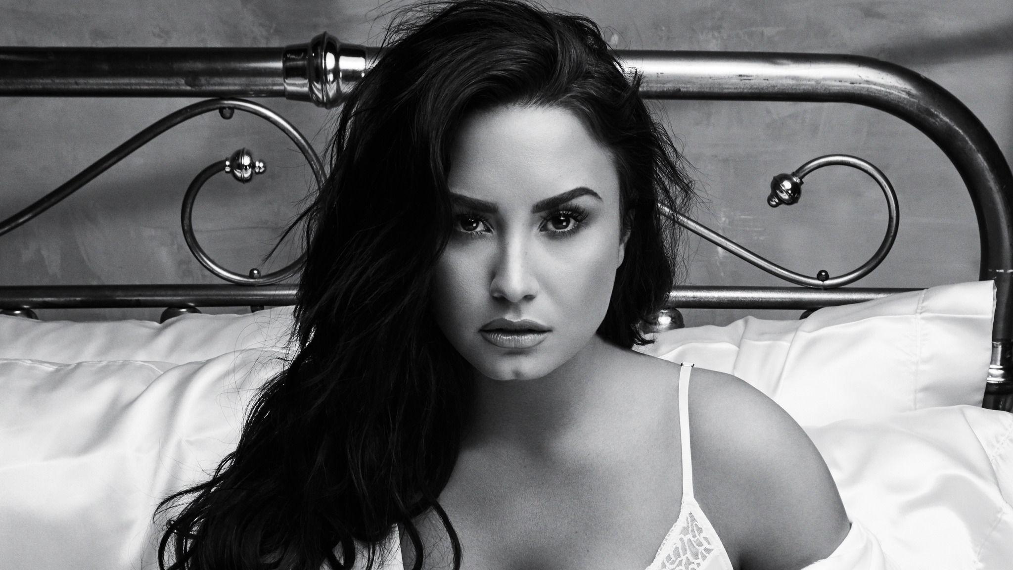 Demi Lovato Tell Me You Love Me Song Monochrome Shoot Wallpapers