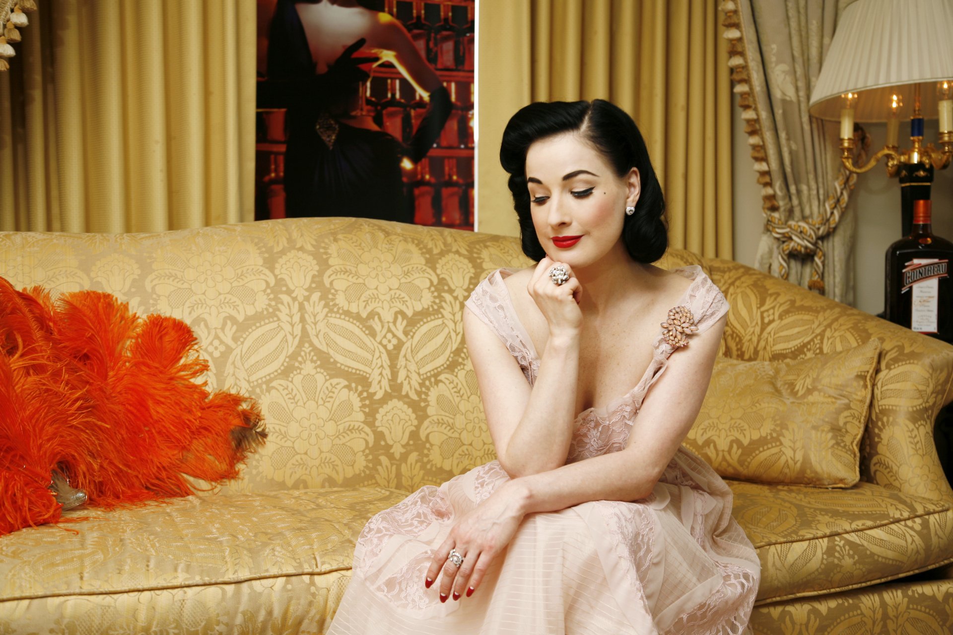 Dita Von Teese Wallpapers