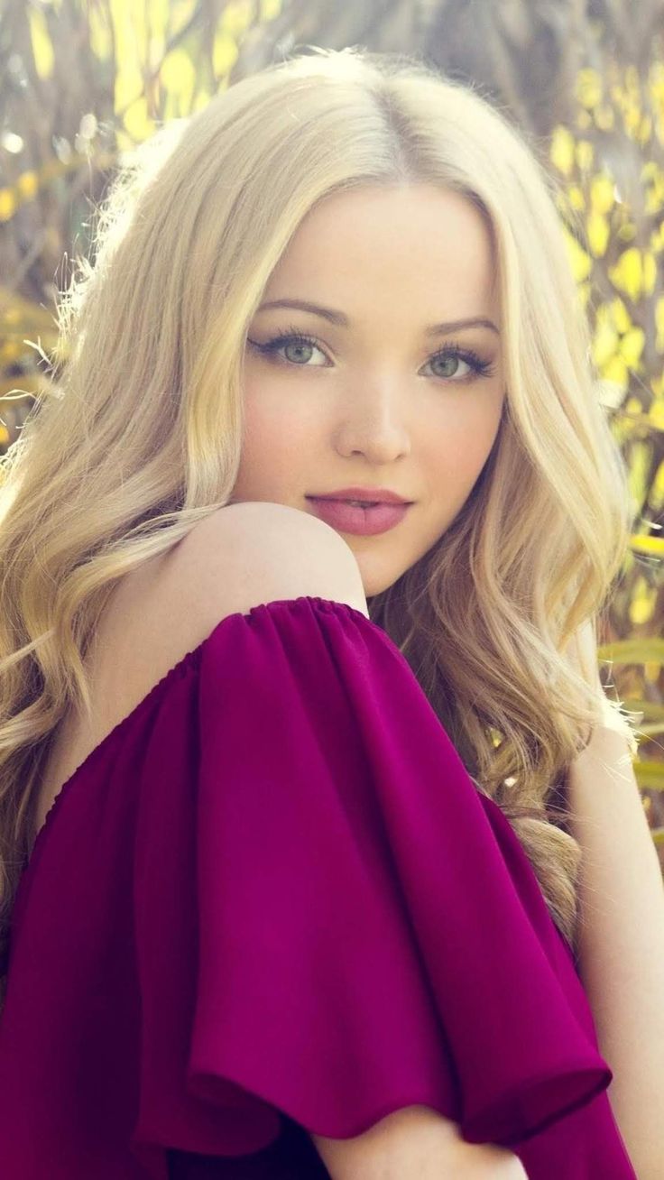 Dove Cameron New Wallpapers