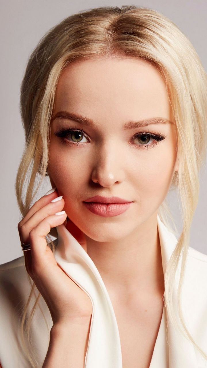 Dove Cameron New Wallpapers