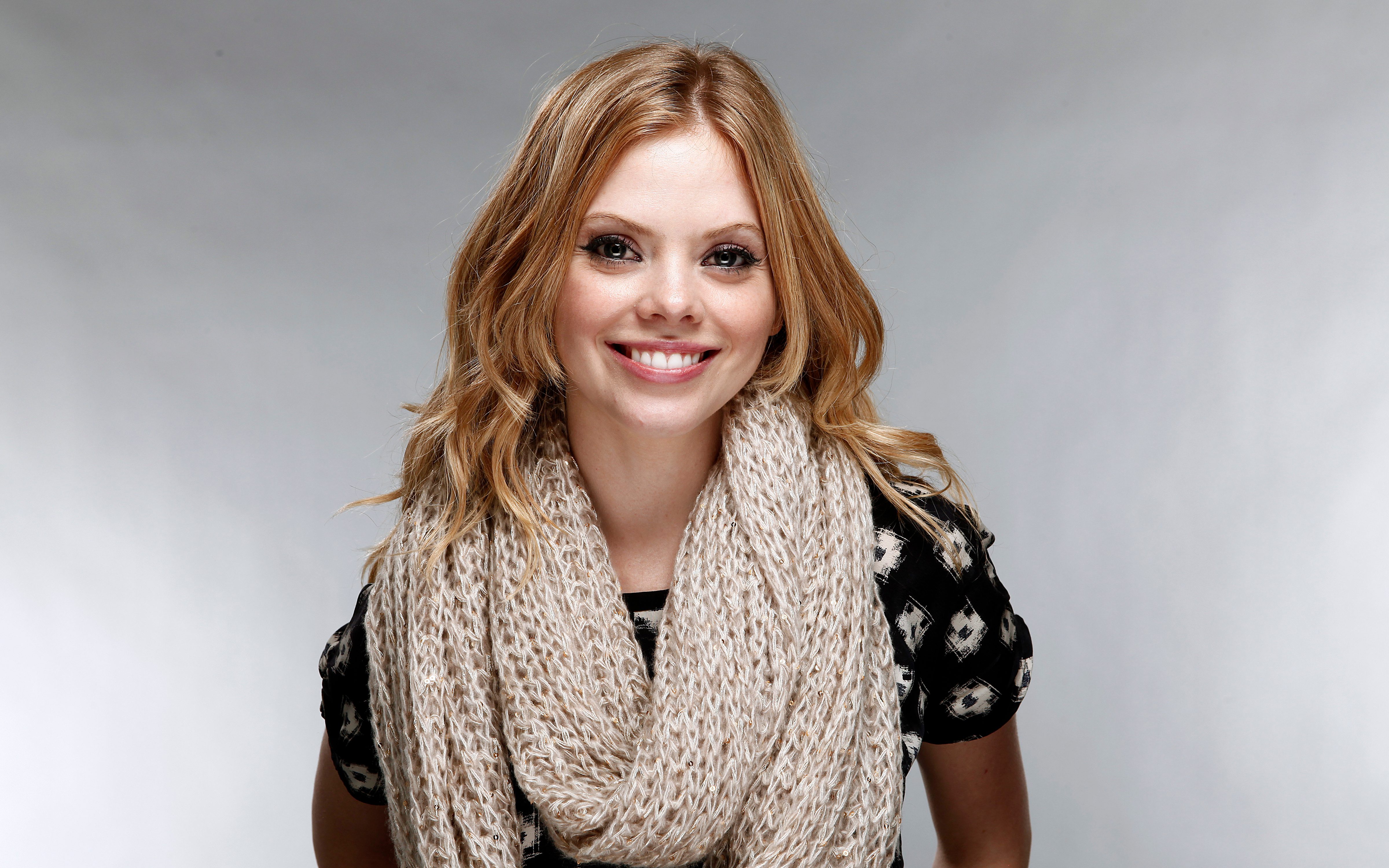 Dreama Walker Wallpapers