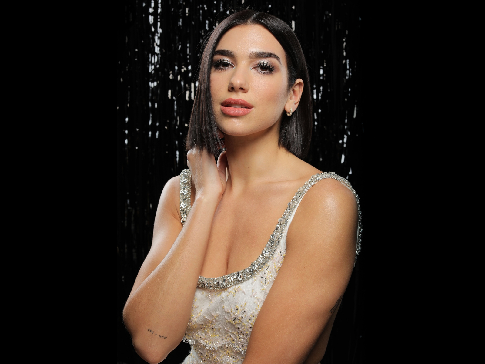 Dua Lipa 2019 Portrait Wallpapers