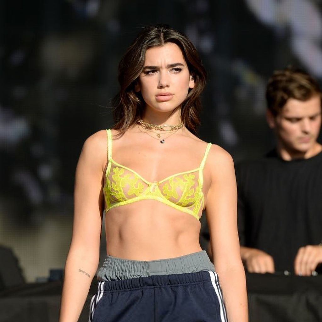 Dua Lipa Hot GQ Magazine Wallpapers