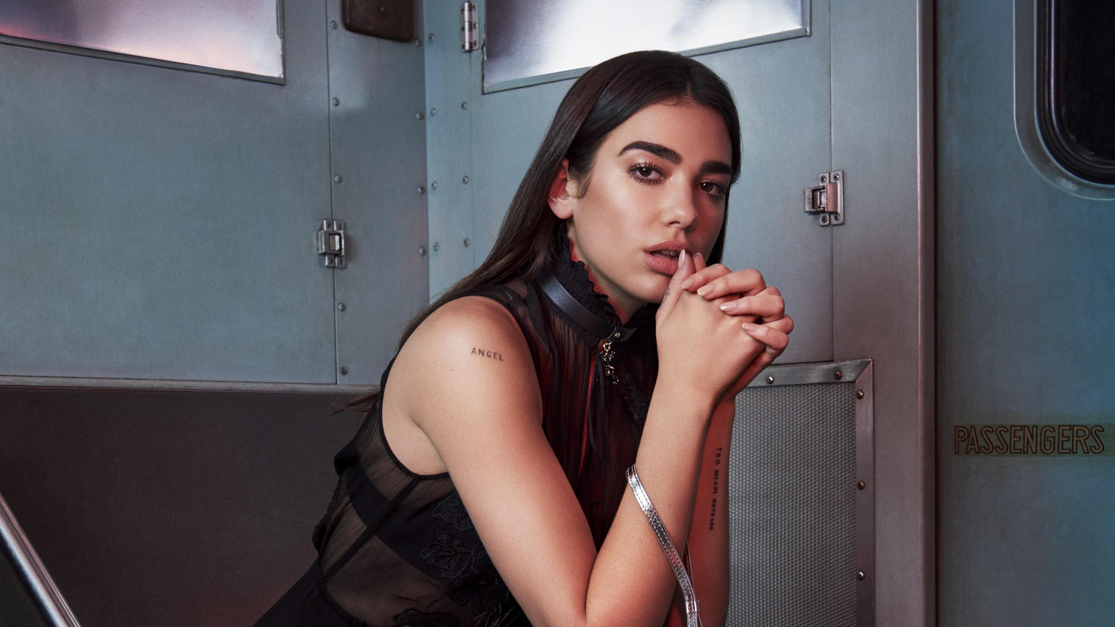 Dua Lipa Singer 2020 Wallpapers