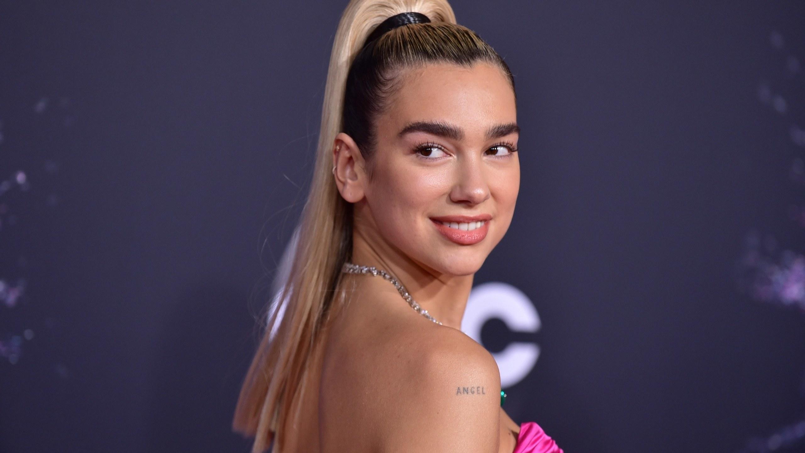 Dua Lipa Singer 2020 Wallpapers