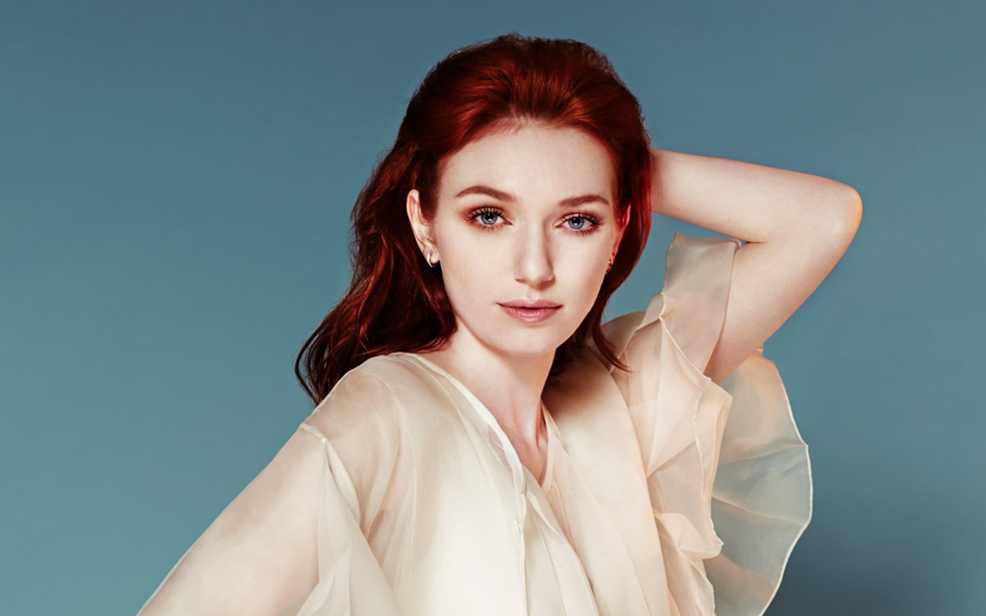 Eleanor Tomlinson Wallpapers