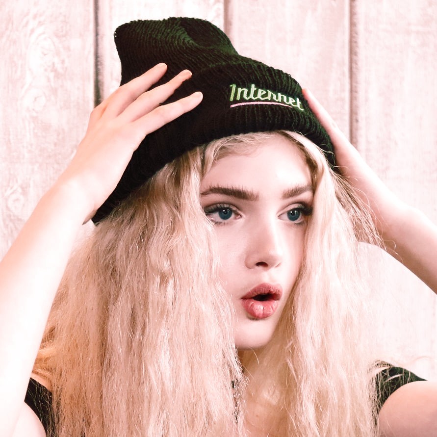 Elena Kampouris Portrait 2019 Wallpapers