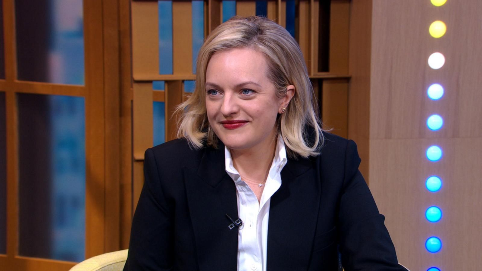 Elisabeth Moss 2021 Wallpapers