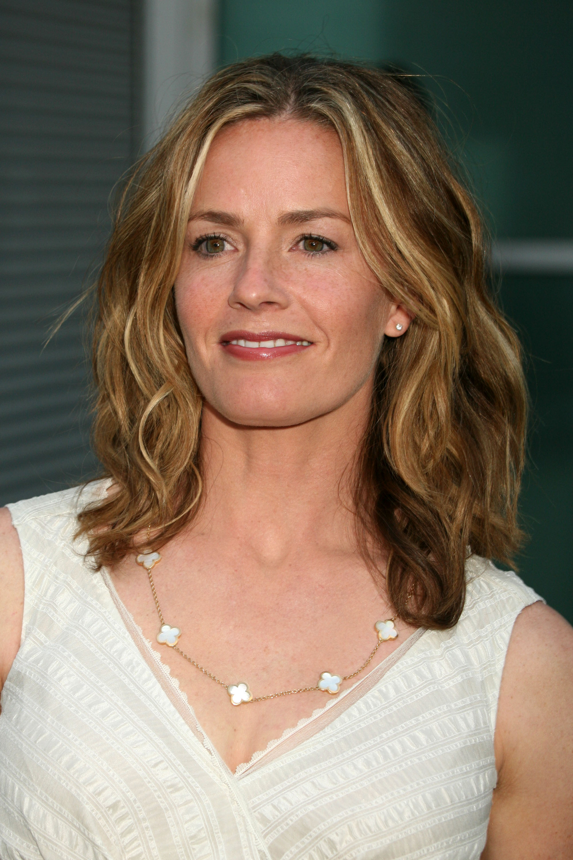 Elisabeth Shue Wallpapers