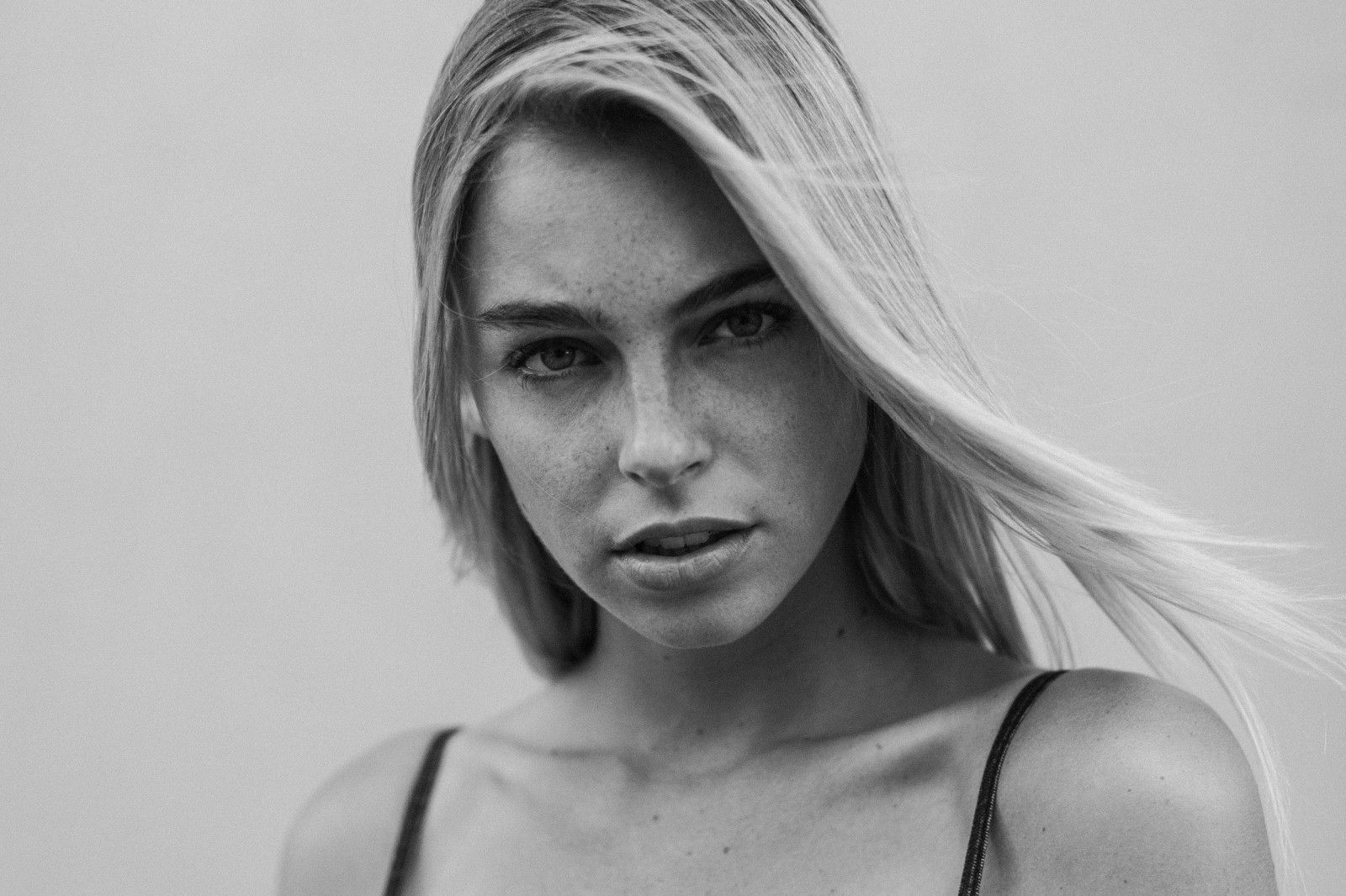 Elizabeth Turner 2019 Wallpapers