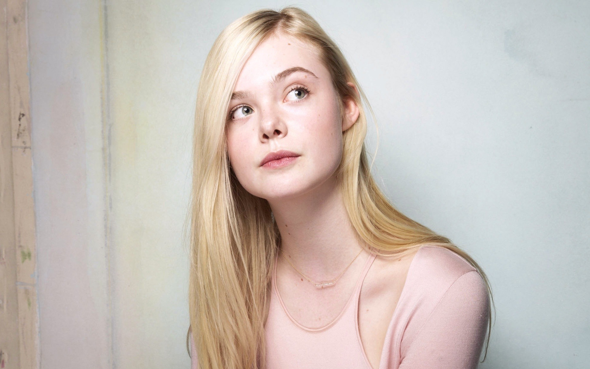 Elle Fanning Beautiful Wallpapers