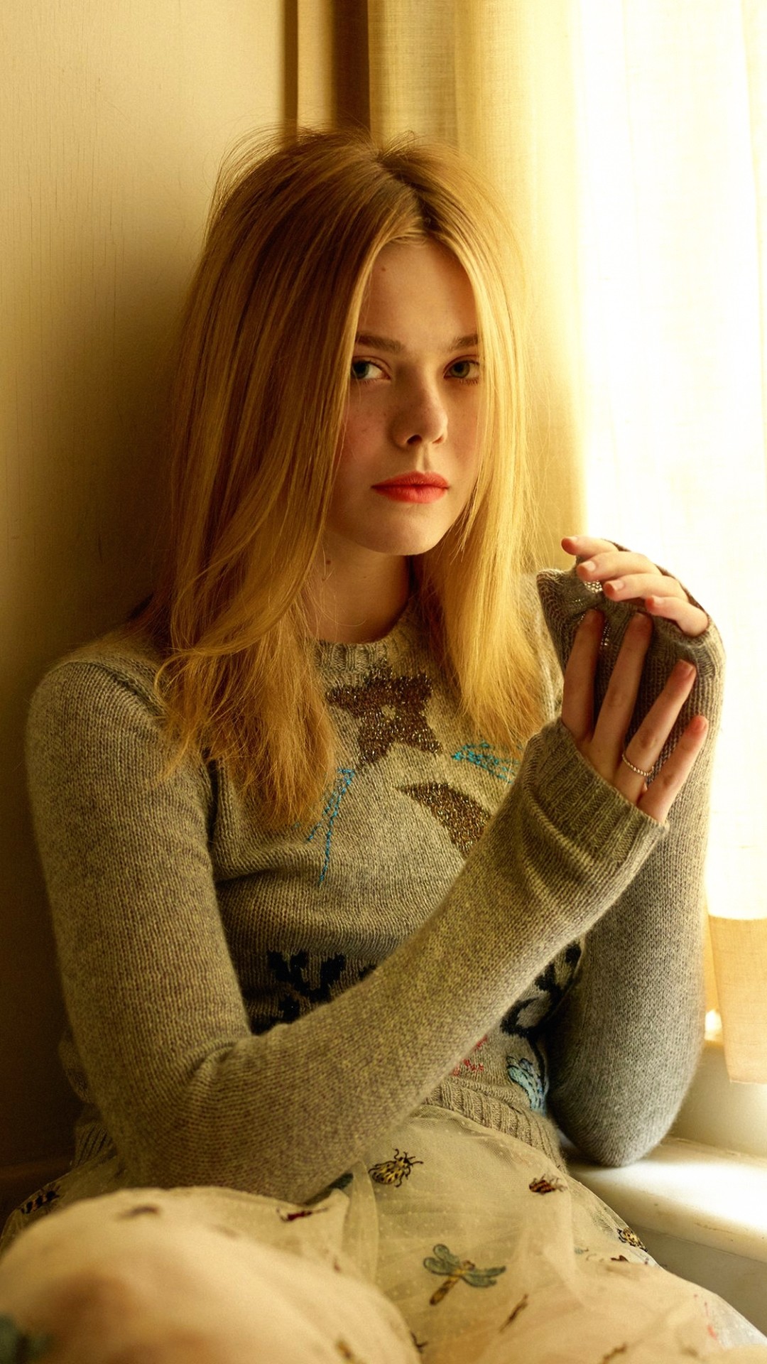 Elle Fanning Beautiful Wallpapers