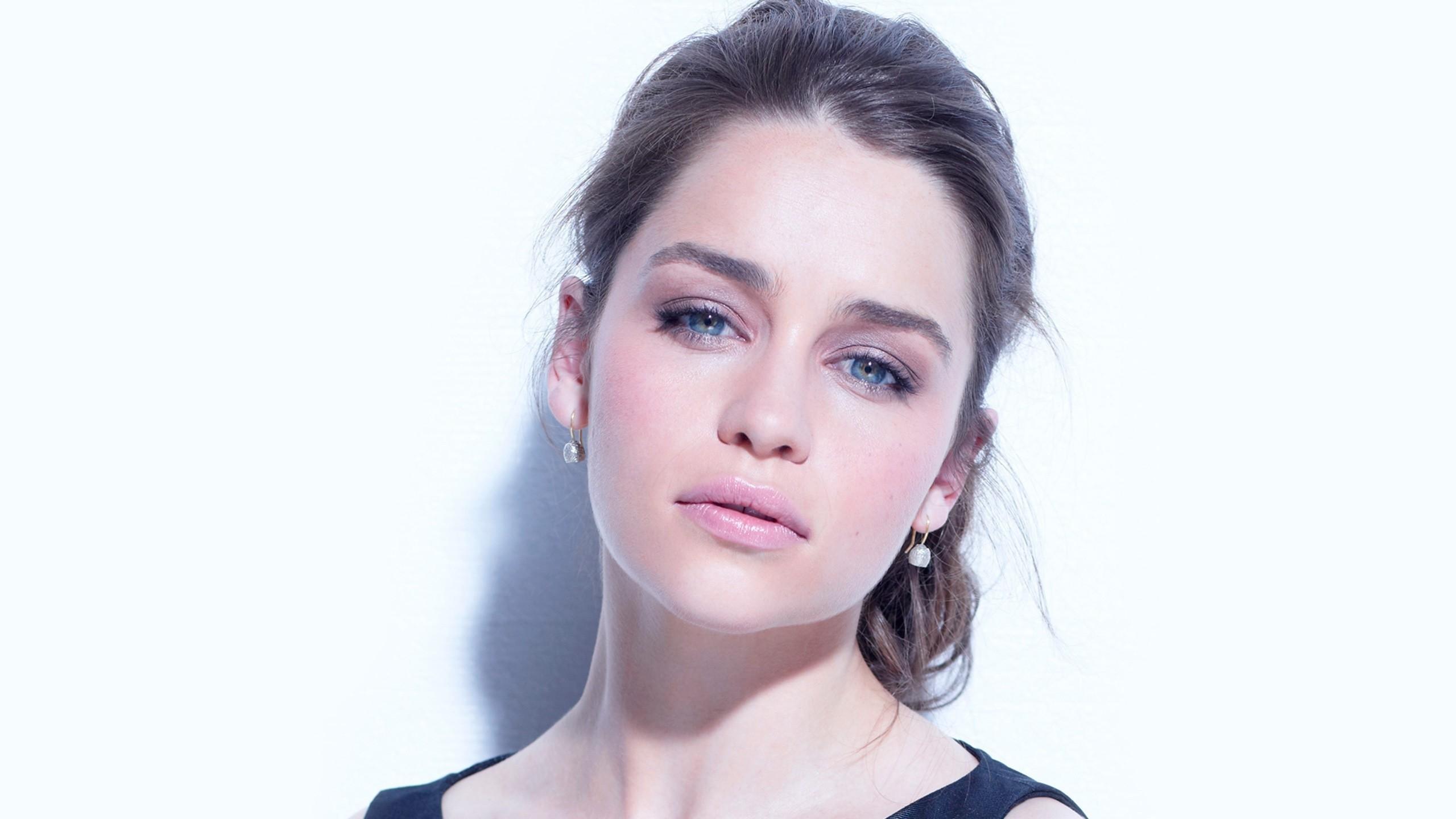 Emilia Clarke 2019 Wallpapers