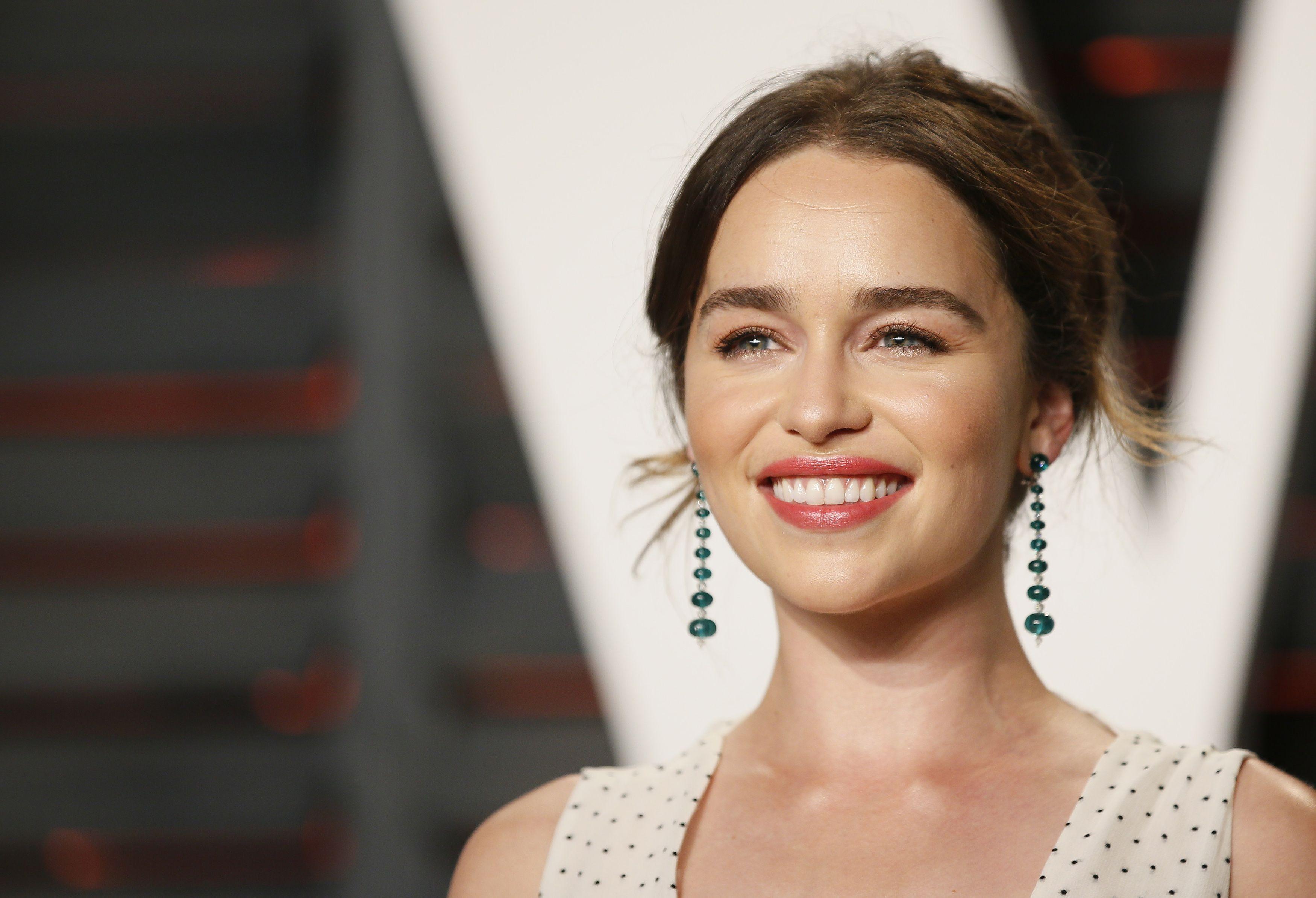 Emilia Clarke Beautiful Photoshoot 2017 Wallpapers