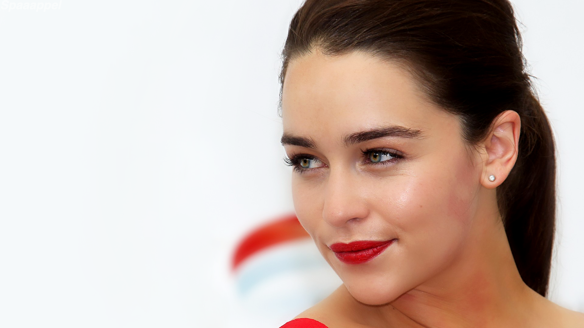 Emilia Clarke Beautiful Photoshoot 2017 Wallpapers