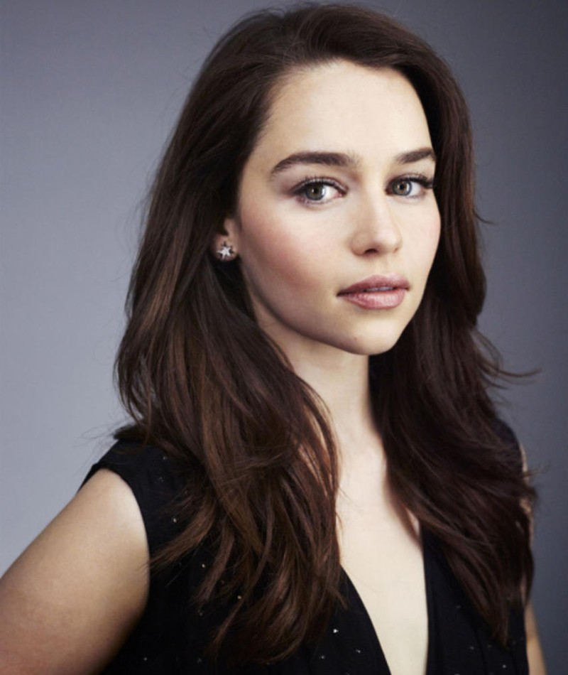 Emilia Clarke Cute Face Portrait 2018 Wallpapers