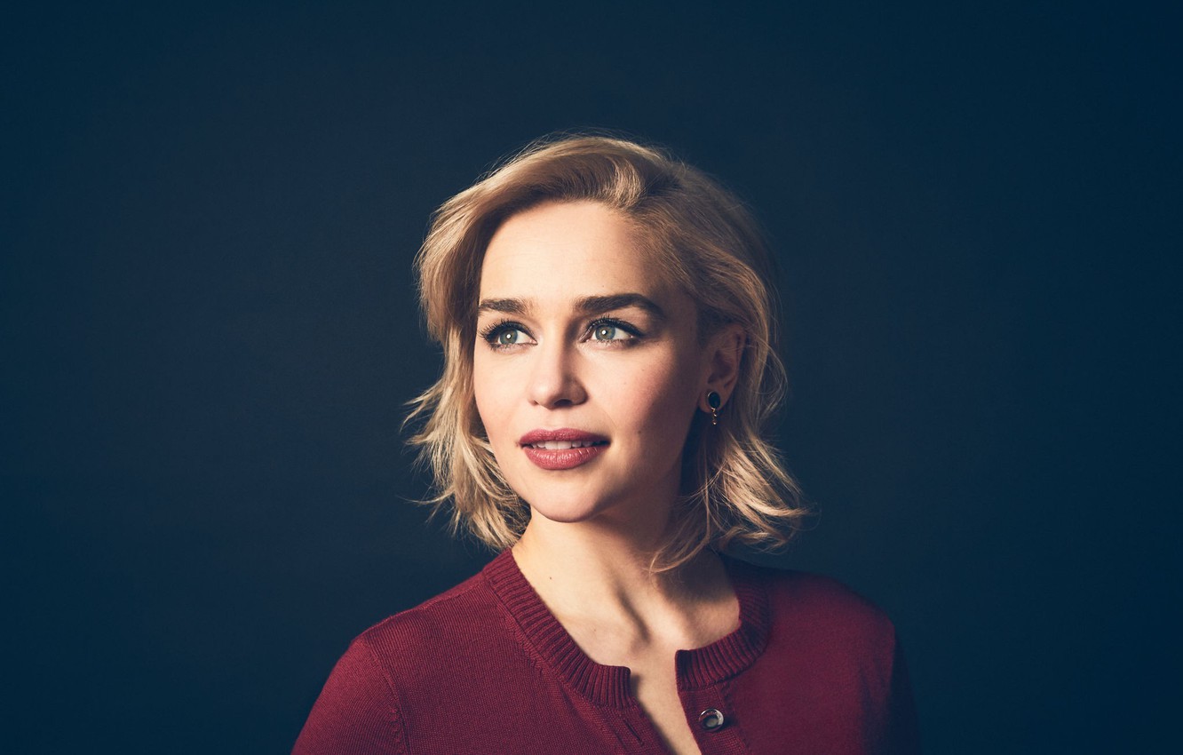 Emilia Clarke Cute Face Portrait 2018 Wallpapers