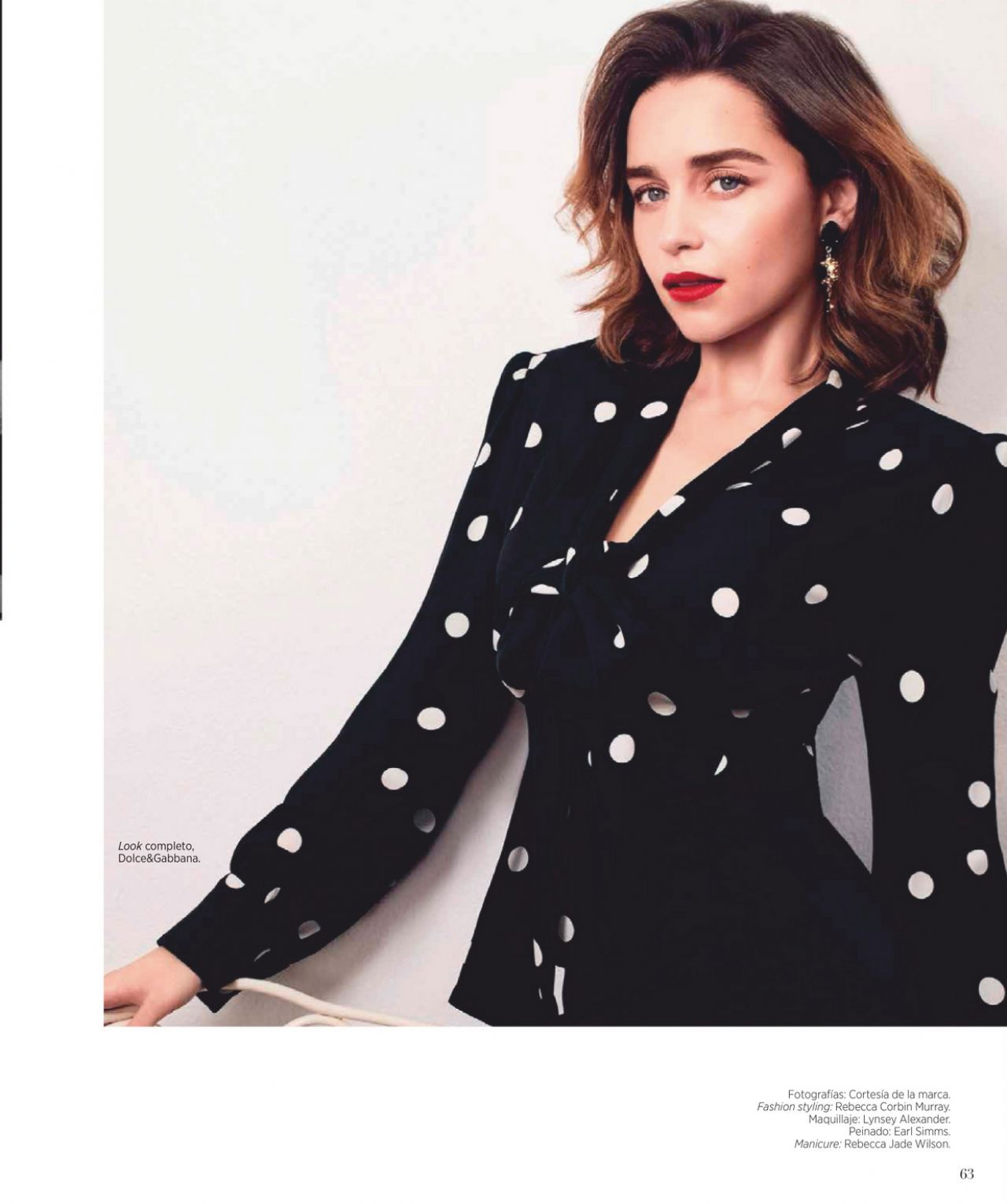 Emilia Clarke Harper Bazaar 2017 Wallpapers