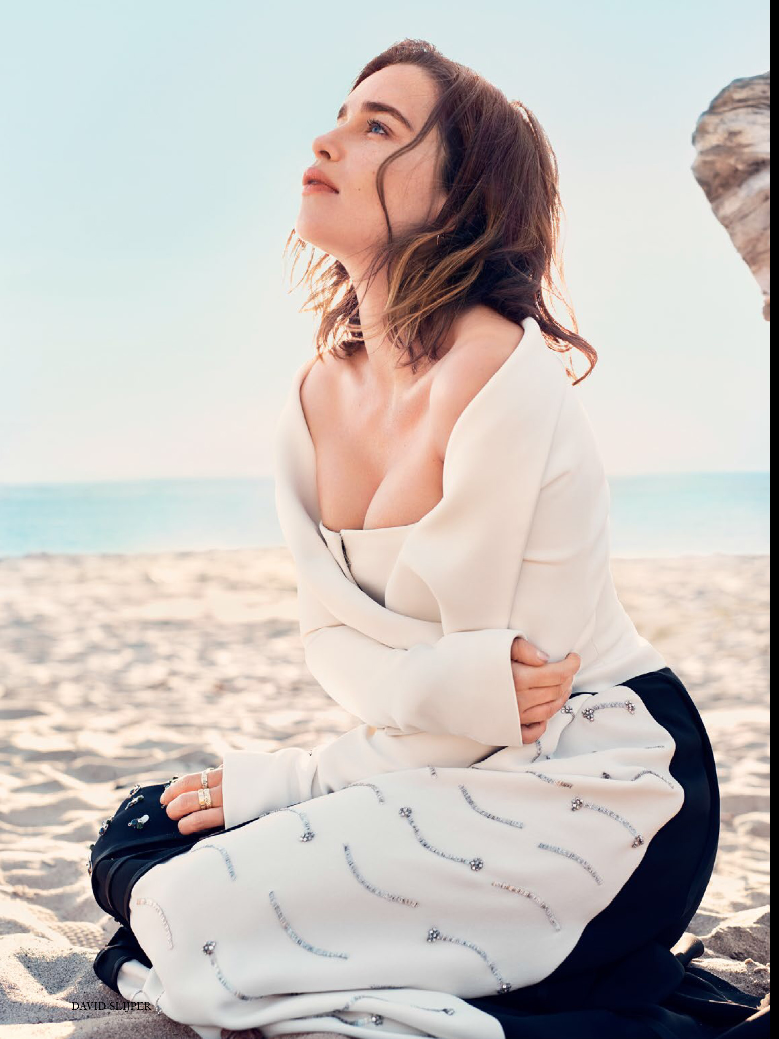 Emilia Clarke Harper Bazaar Photoshoot 2017 Wallpapers