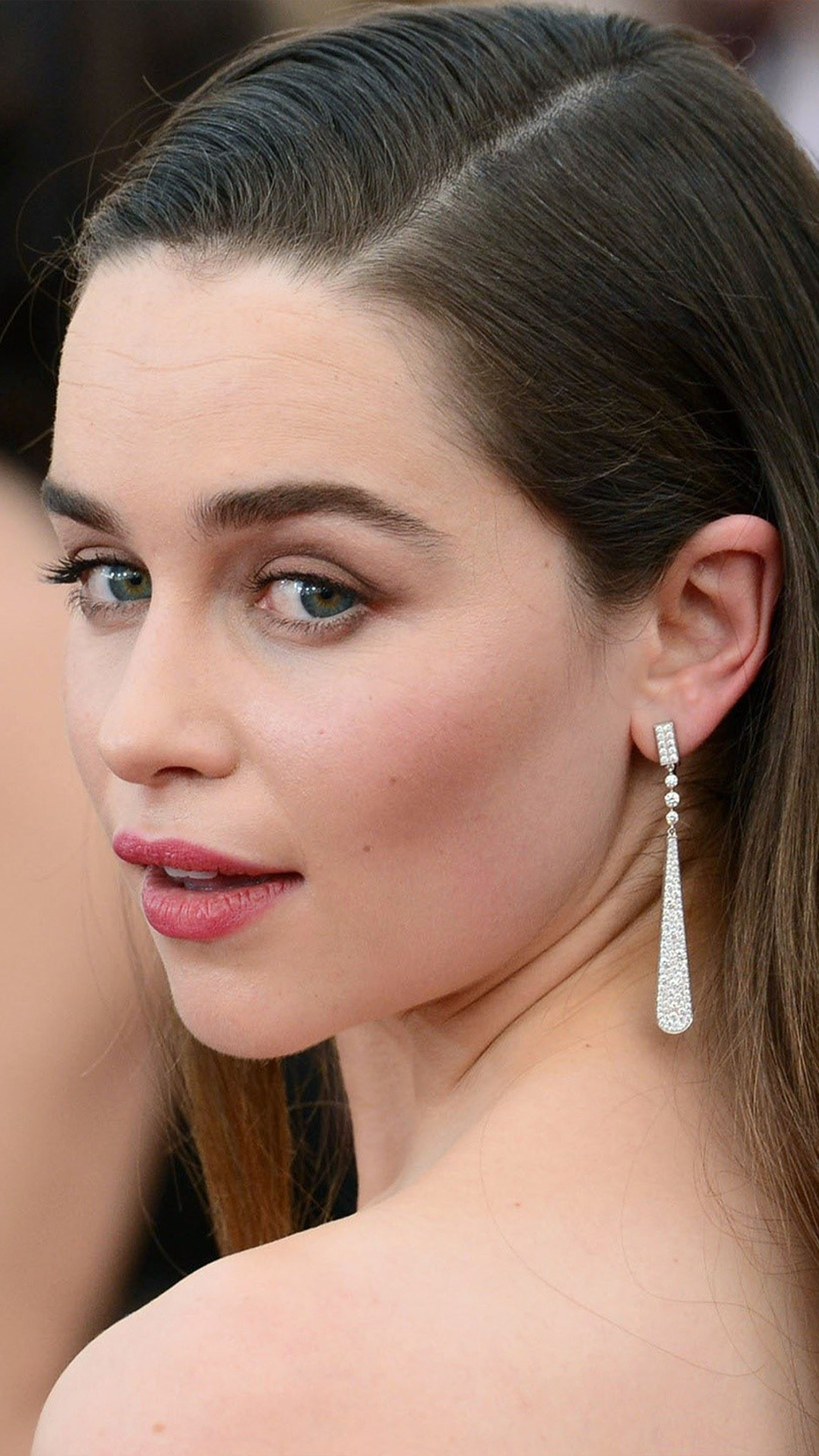 Emilia Clarke Latest Wallpapers