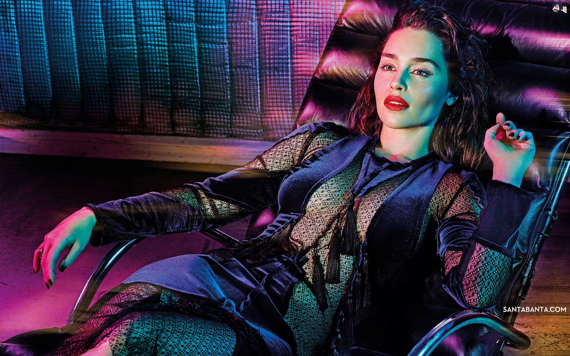 Emilia Clarke Wonderland 2019 Wallpapers