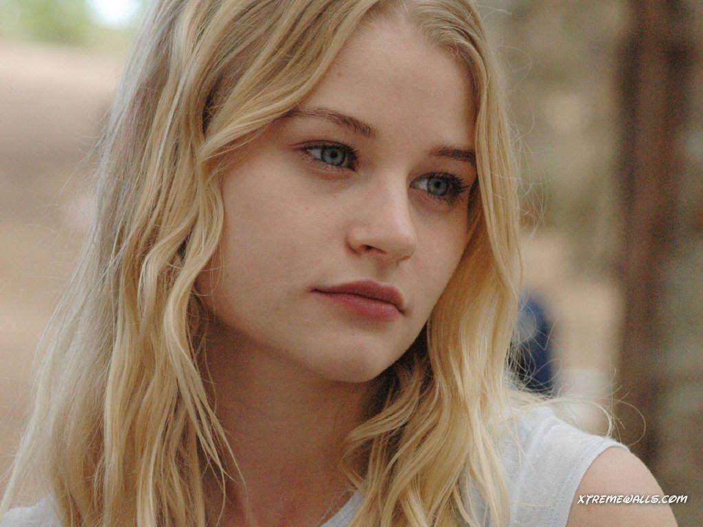 Emilie De Ravin Wallpapers