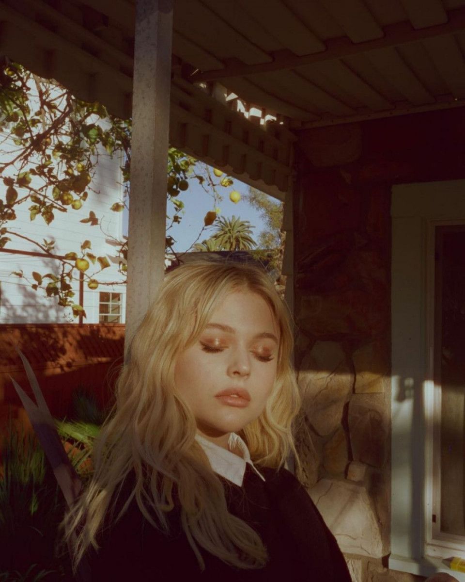 Emily Alyn Lind 2020 4K Wallpapers